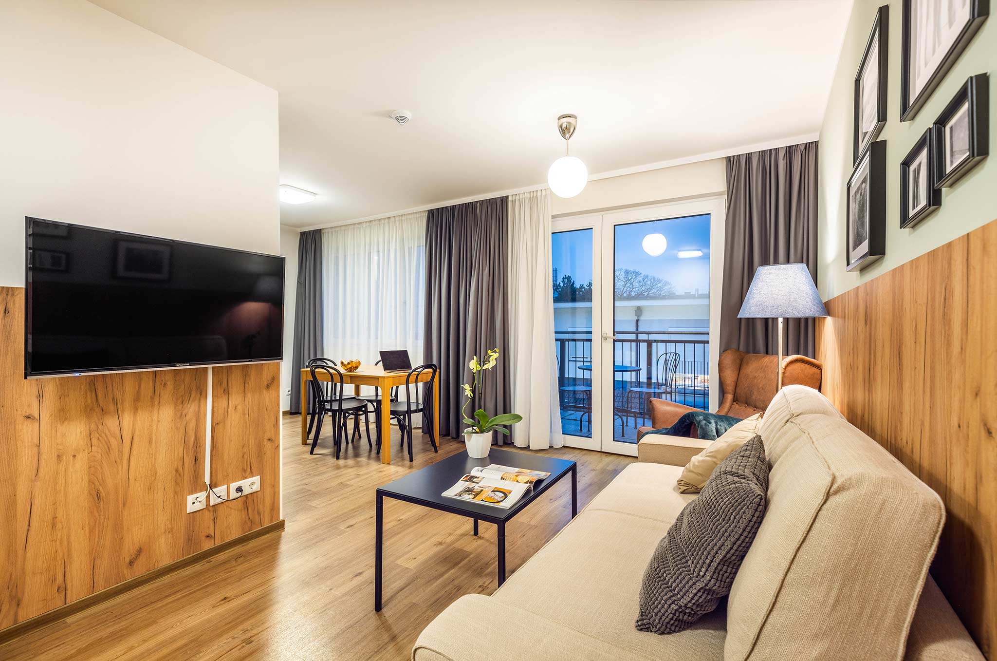 1-Bedroom Suite Balcony