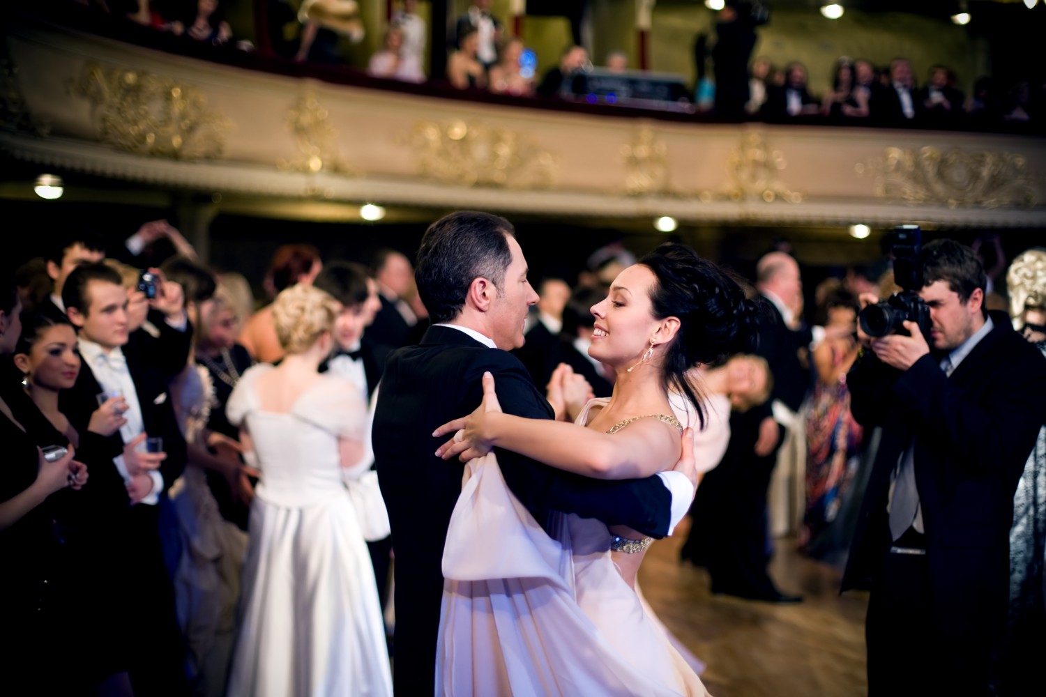 Erleben Sie die Eleganz und Tradition der Wiener Ballsaison: Ein Besuch, den Sie nie vergessen werden!
